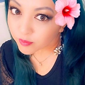 Meet your Posher, Jeannie